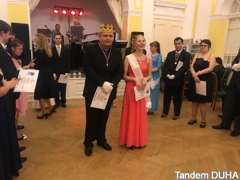 Kurz společenského tance a chování